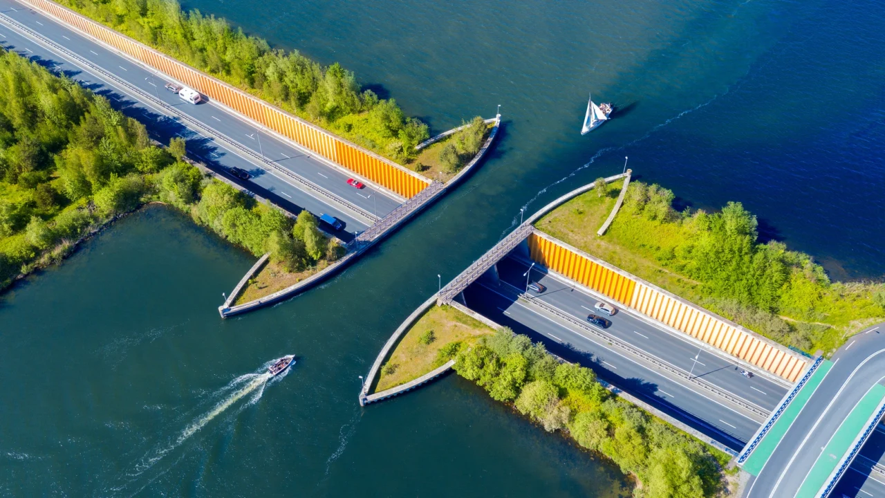 National tunnel standard into Linked Data